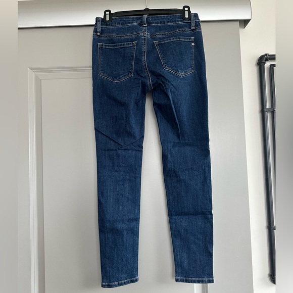 New Dark Blue Skinny Ankle Jeans- Size 3, which is = to a 25. Worn once. - Picture 2 of 4